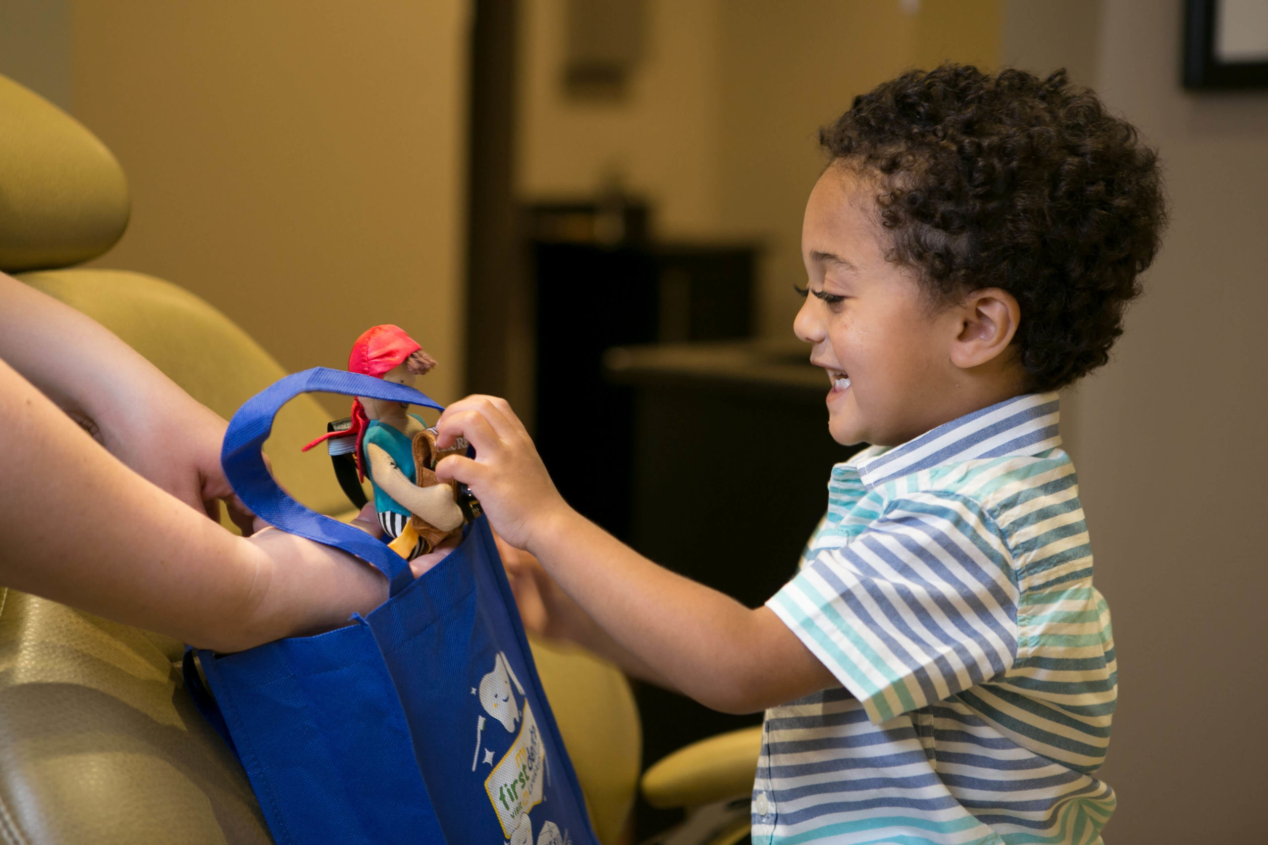 hampton-firstvisit-excited-1-scaled